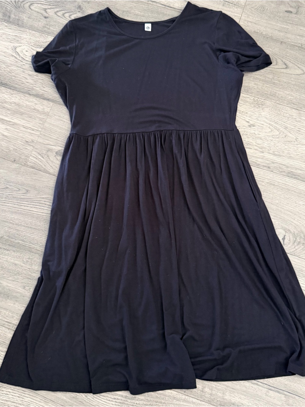 Classic Black Women's Midi Dress - Versatile Everyday Style